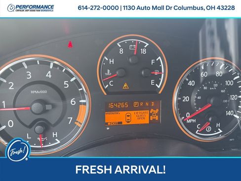 Used 2013 Nissan Armada Platinum image 21