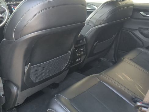 Used 2023 Jeep Grand Cherokee Altitude image 18