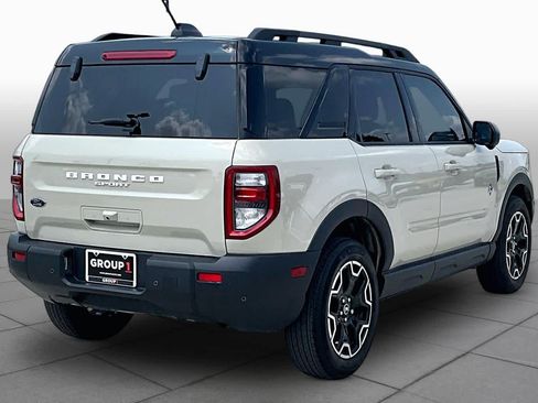 Used 2025 Ford Bronco Sport Outer Banks w/ Outer Banks Tech Package+ AWD/4WD image 13