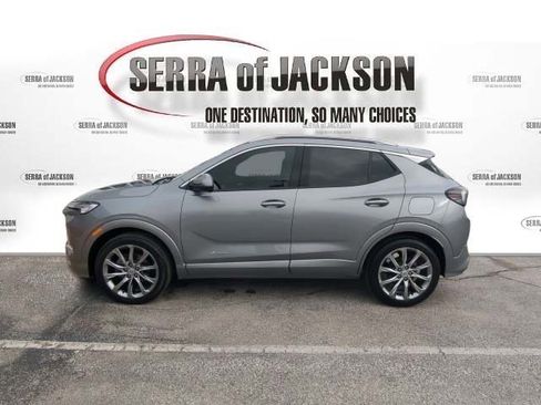 Used 2024 Buick Encore GX Avenir w/ Avenir Convenience Package image 6