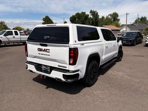 Used 2023 GMC Sierra 1500 Elevation w/ X31 Off-Road Package AWD/4WD image 10