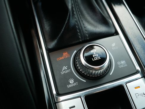 Certified 2024 Kia Telluride SX Prestige X-Line AWD/4WD image 32