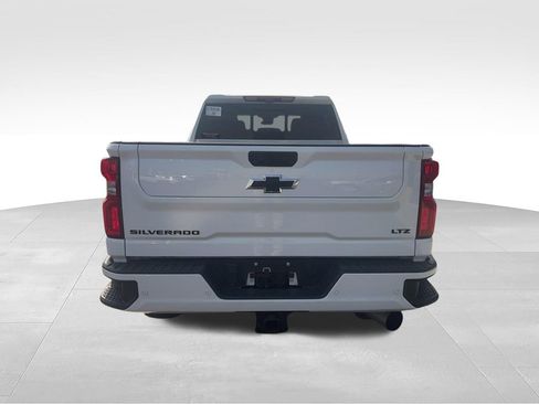 Used 2024 Chevrolet Silverado 2500 LTZ w/ LTZ Plus Package AWD/4WD image 41
