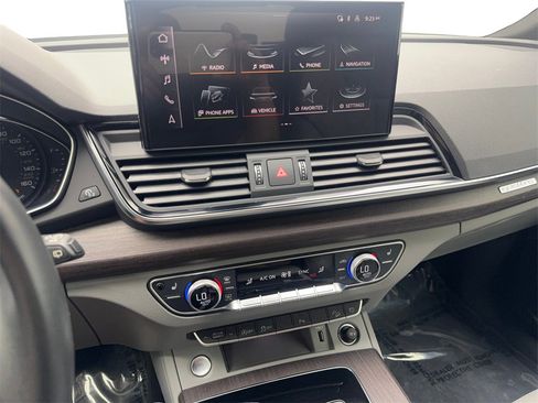 Used 2022 Audi Q5 2.0T Premium w/ Convenience Package image 62