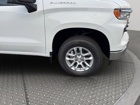 New 2026 Chevrolet Silverado 1500 LT image 25