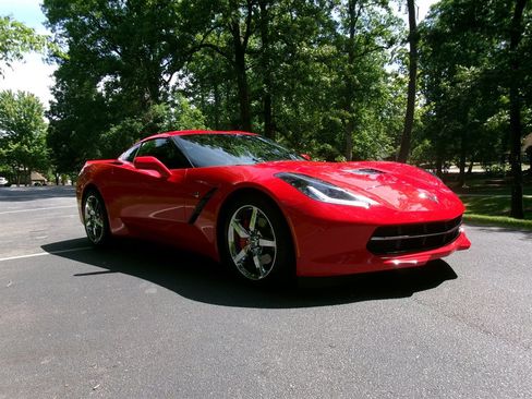 Used 2014 Chevrolet Corvette Stingray Coupe w/ 2LT Preferred Equipment Group RWD image 3