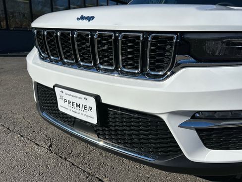 Used 2022 Jeep Grand Cherokee Limited 4xe image 13