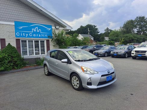 Used 2013 Toyota Prius C Two FWD image 2