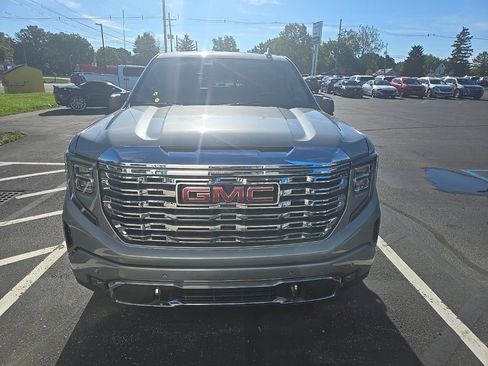 Used 2024 GMC Sierra 1500 Denali AWD/4WD image 2
