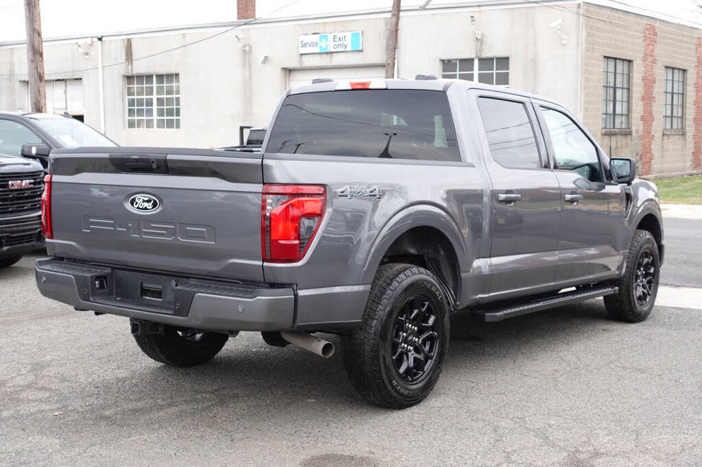 Used 2024 Ford F150 XLT w/ XLT Black Appearance Package AWD/4WD image 4