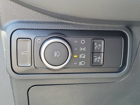 Used 2026 Ford Explorer Active w/ Active Comfort Package RWD image 13