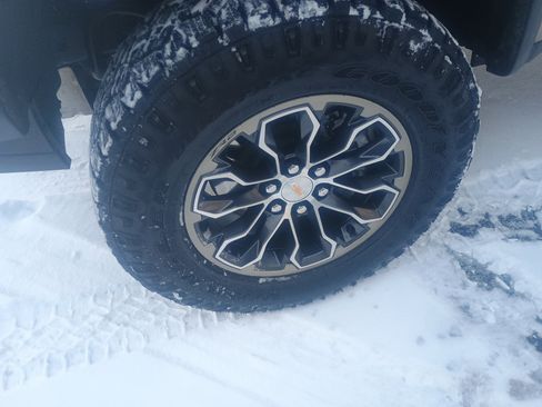 Used 2022 Chevrolet Colorado ZR2 image 4