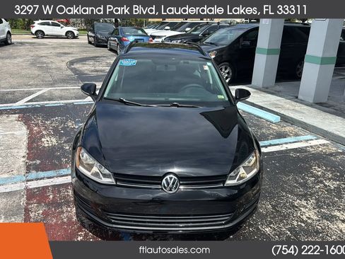 Used 2016 Volkswagen Golf S FWD image 4