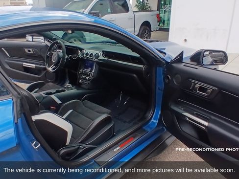 Used 2021 Ford Mustang Shelby GT500 w/ Technology Package RWD image 15
