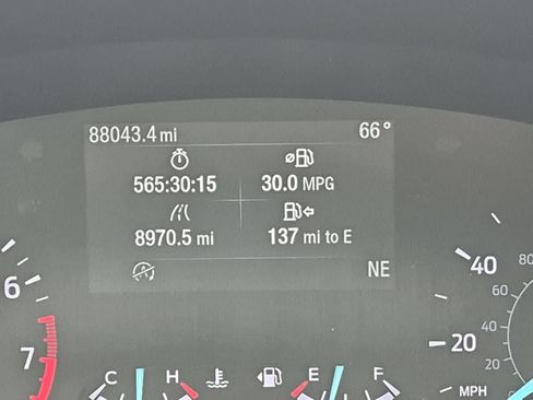 Used 2020 Ford Escape SE FWD image 31