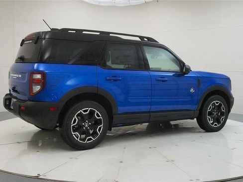 New 2025 Ford Bronco Sport Outer Banks w/ Outer Banks Tech Package+ image 8