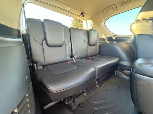 Used 2017 INFINITI QX80 Base w/ Driver Assistance Package image 13