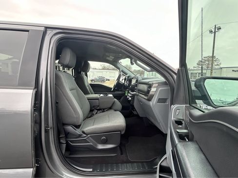 Used 2024 Ford F150 XLT image 14