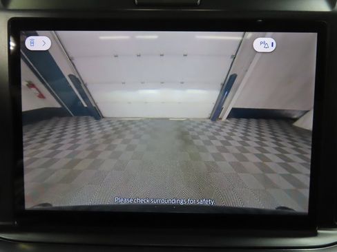 Used 2025 Ford F450 Platinum image 25