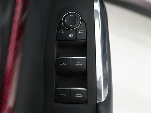 Used 2025 Chevrolet Traverse RS w/ LPO, Floor Liner Package FWD image 26