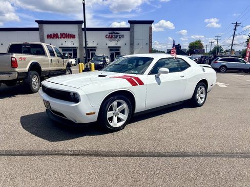 Used 2012 Dodge Challenger SXT Plus RWD image 2