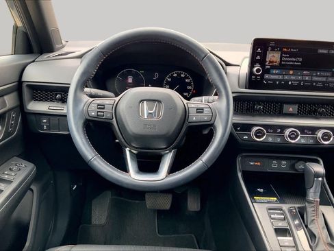 Used 2025 Honda CR-V Sport-L image 6