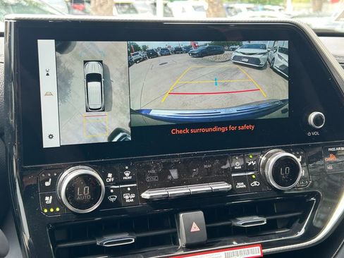 New 2026 Toyota Highlander Platinum AWD/4WD image 42