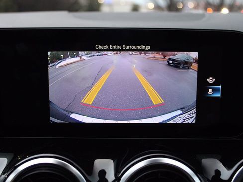 Used 2023 Mercedes-Benz GLA 250 4MATIC image 27