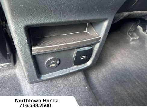 Used 2021 Ford Edge SEL w/ Convenience Package AWD/4WD image 21