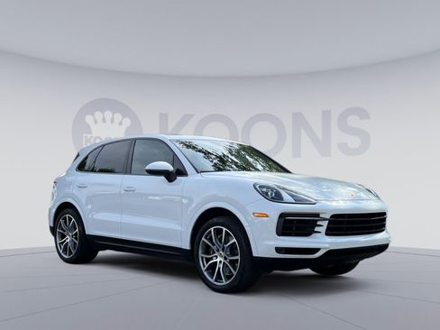 Used 2022 Porsche Cayenne image 8