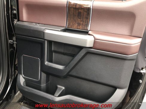 Used 2017 Ford F250 Platinum w/ FX4 Off-Road Package image 20