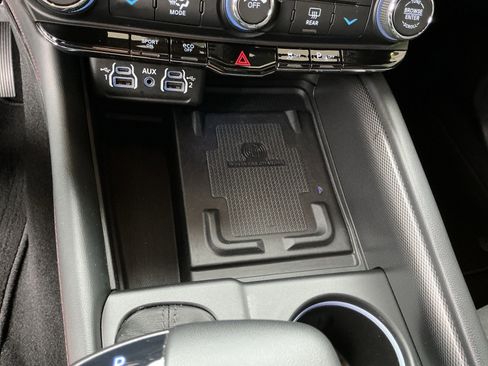 Used 2024 Dodge Durango R/T w/ Trailer Tow Group IV image 31