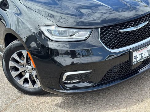 Certified 2022 Chrysler Pacifica Pinnacle FWD image 6