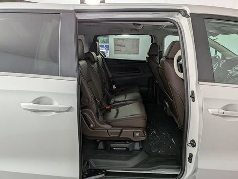 New 2026 Honda Odyssey Touring image 39