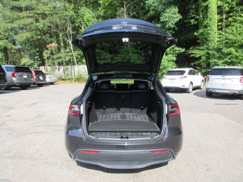 Used 2025 Tesla Model Y Long Range AWD/4WD image 14
