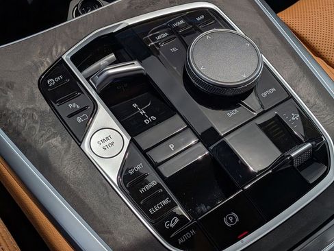 New 2026 BMW X5 xDrive50e AWD/4WD image 10