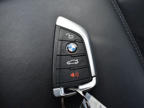 Used 2021 BMW M4 Coupe w/ Executive Package image 34