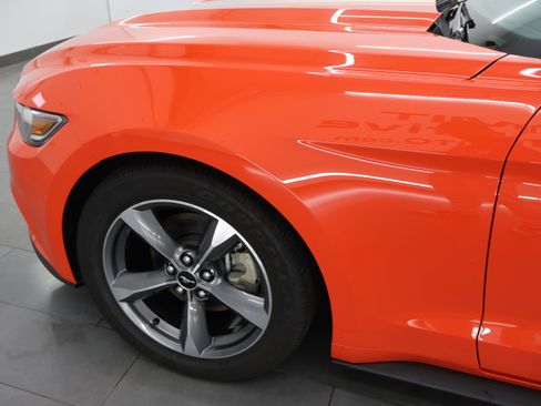 Used 2015 Ford Mustang Coupe w/ Equipment Group 051A RWD image 30