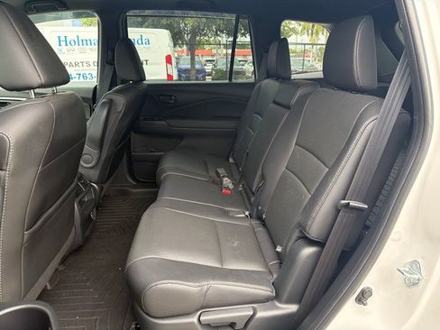 Used 2023 Honda Passport EX-L image 12