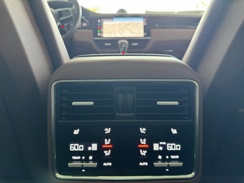Used 2023 Porsche Cayenne GTS image 18