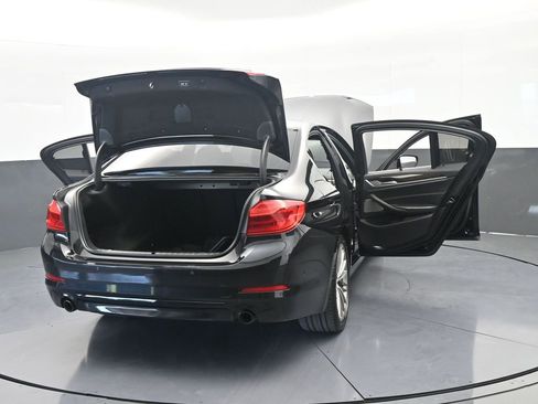 Used 2019 BMW 530i w/ Premium Package RWD image 86
