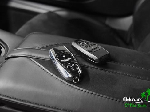 Used 2019 Aston Martin DBS Superleggera image 57