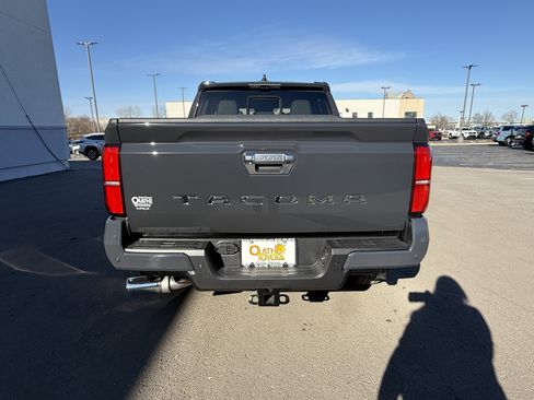 New 2026 Toyota Tacoma Limited AWD/4WD image 4