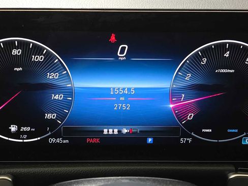 Certified 2025 Mercedes-Benz GLB 250 4MATIC image 25