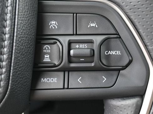 Certified 2026 Toyota 4Runner Limited AWD/4WD image 19