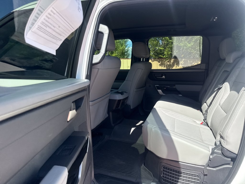 Used 2025 Toyota Tundra Limited AWD/4WD image 18
