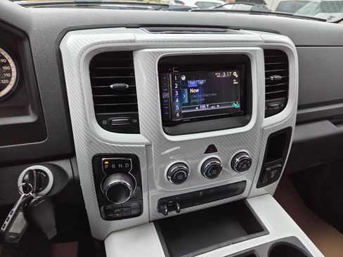 Used 2014 RAM 1500 Big Horn image 30