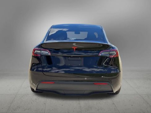 Used 2023 Tesla Model Y Performance AWD/4WD image 5