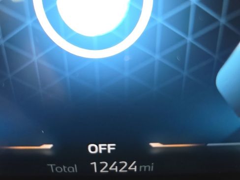 Certified 2025 BMW X2 xDrive28i w/ Convenience Package image 20