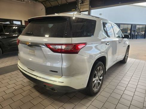 Used 2018 Chevrolet Traverse Premier w/ Driver Confidence II Package FWD image 6